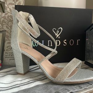 Windsor formal shoe, brand new silver. Never used.
